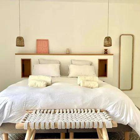 Villa Prestigieuse Et Sa Piscine Interieure *